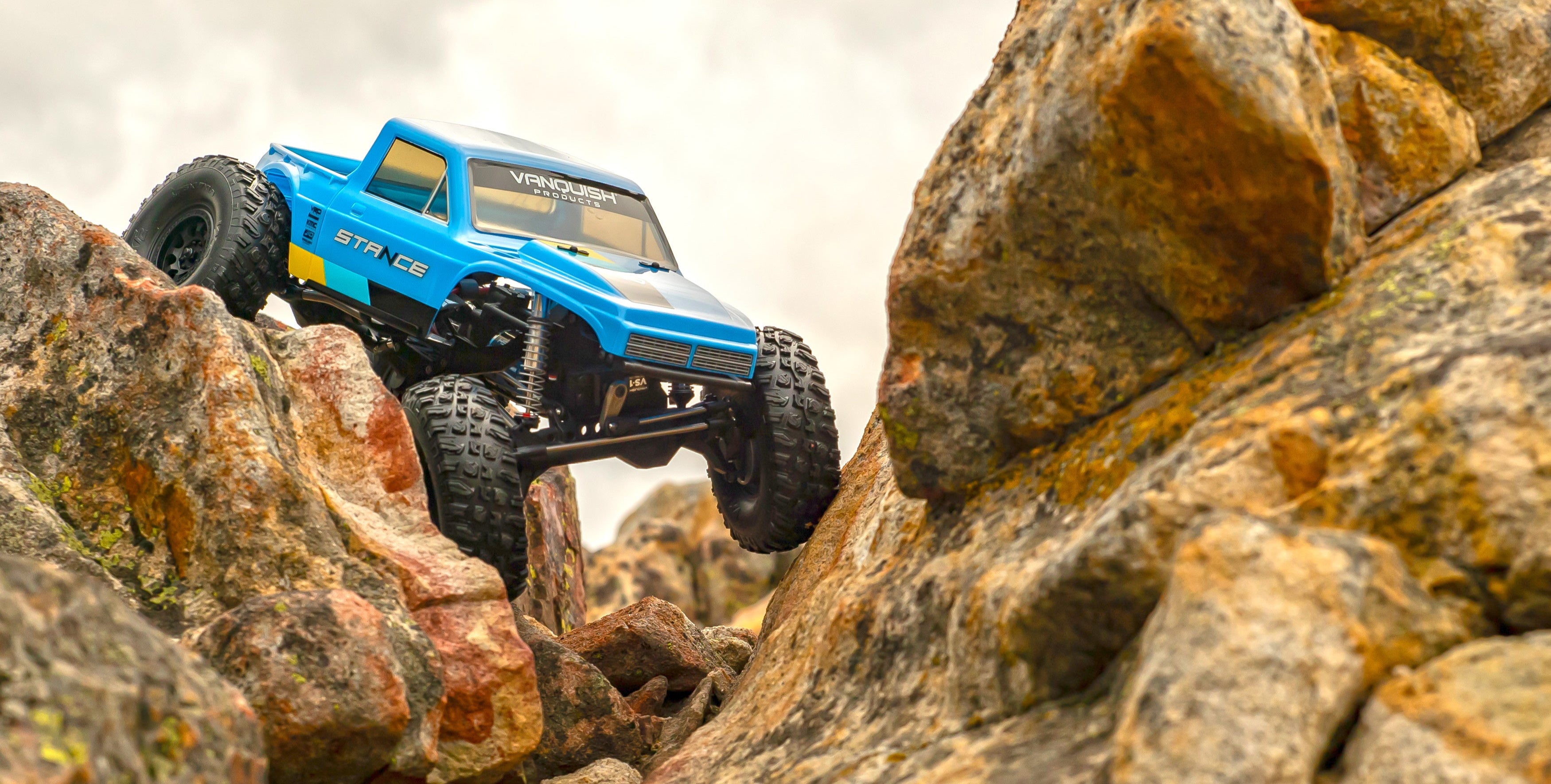 VP_Wide_Stance_2_Blue_Rocks2_3500x2333.jpg